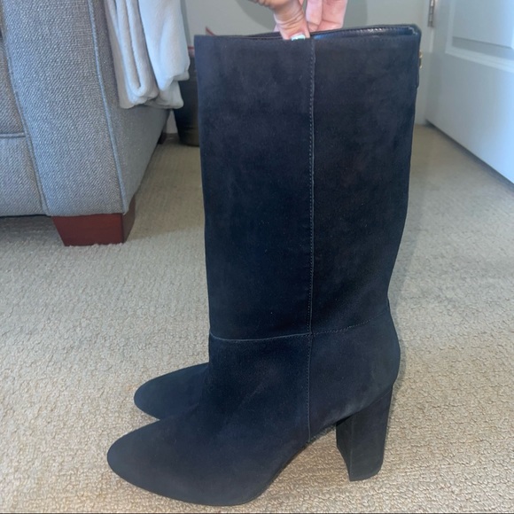 LAUREN RALPH LAUREN
Artizan Boots Dress - Picture 9 of 10